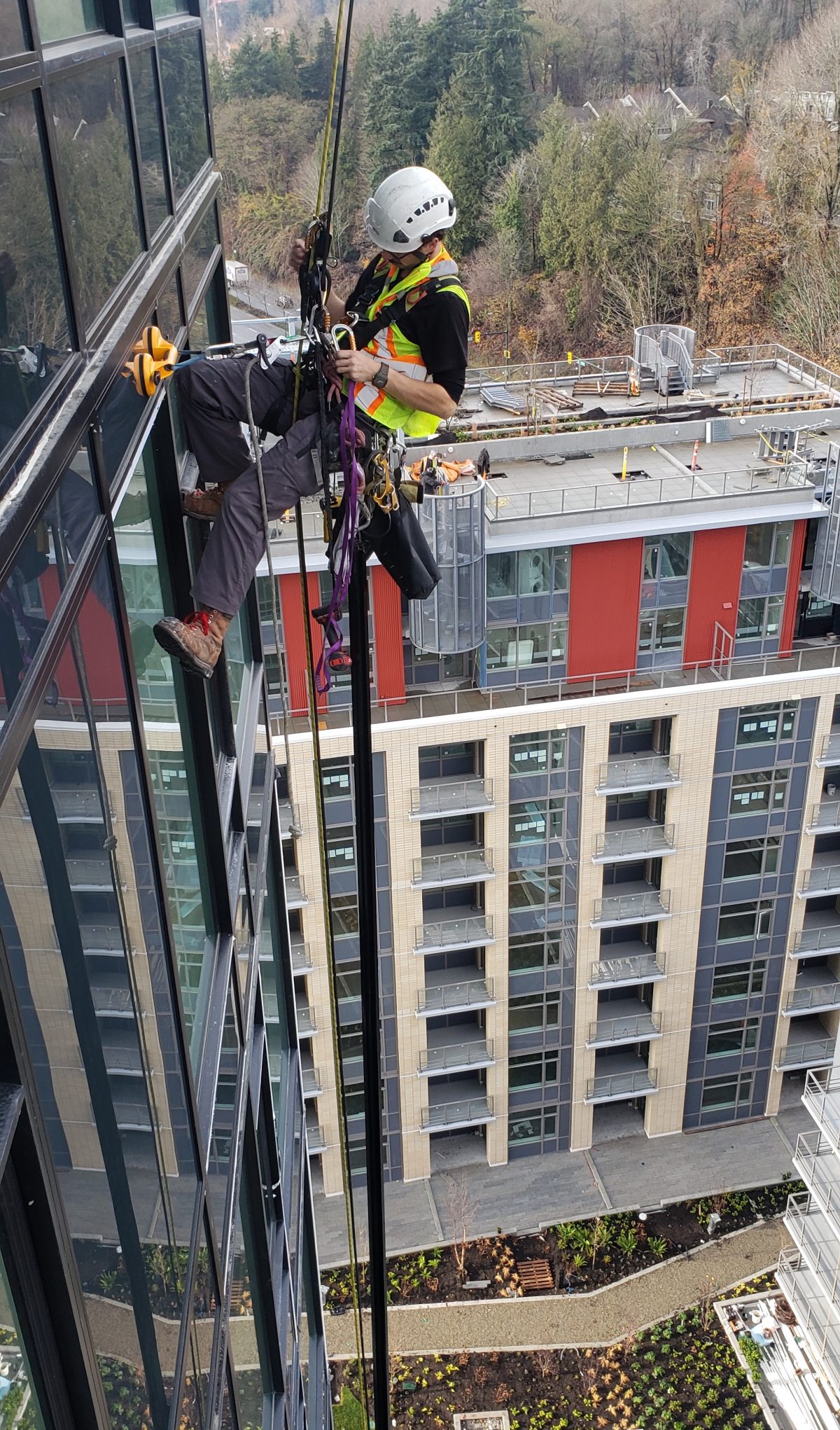 Services - Vision Rope Access - Rope Access Specialist